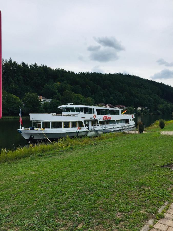 Natur Und Neckarblick Bei Heidelberg Хиршхорн Екстериор снимка