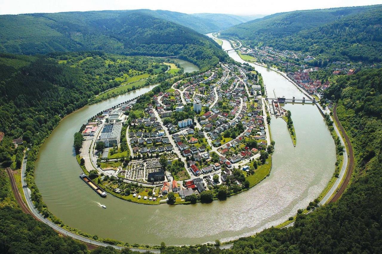 Natur Und Neckarblick Bei Heidelberg Хиршхорн Екстериор снимка